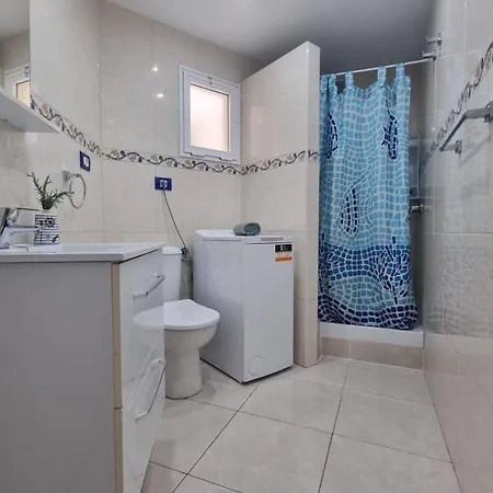 El Marinero Segunda Linea Del Mar, Centrico Y Con Wifi Gratis Apartamento Los Cristianos (Tenerife)